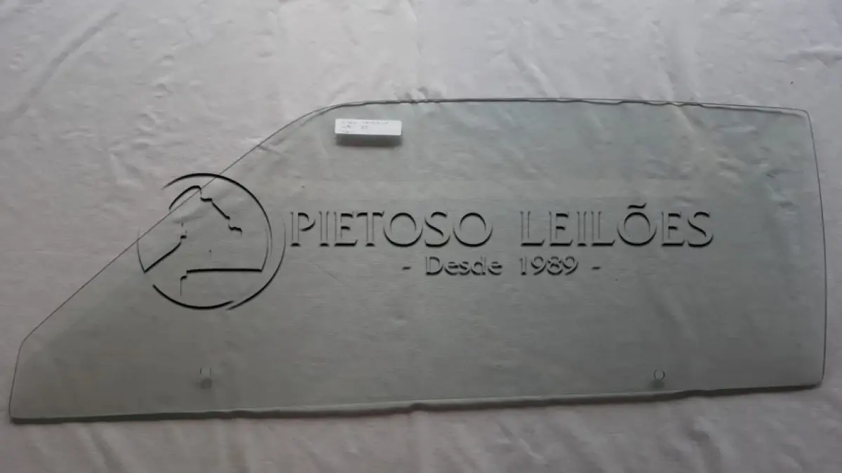 LOTE 005 - LOTE DE VIDROS AUTOMOTIVOS ANTIGOS