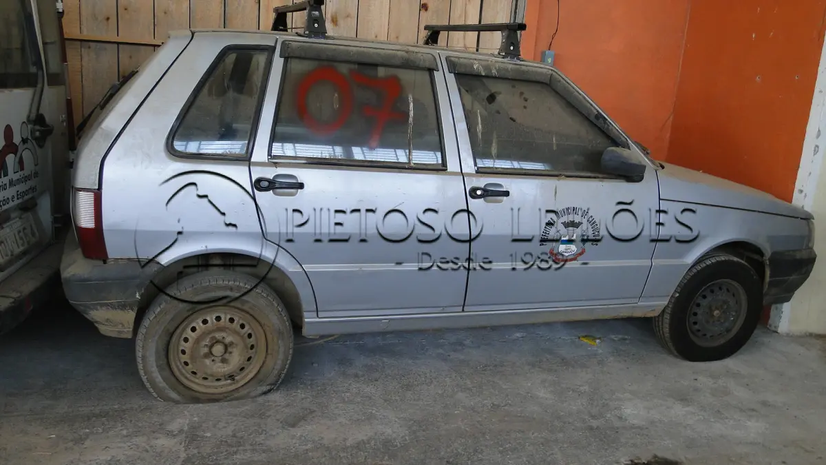 LOTE 007 - FIAT/UNO MILLE FIRE, ANO/MODELO: 2005/2006, PLACA: IMK3800, 