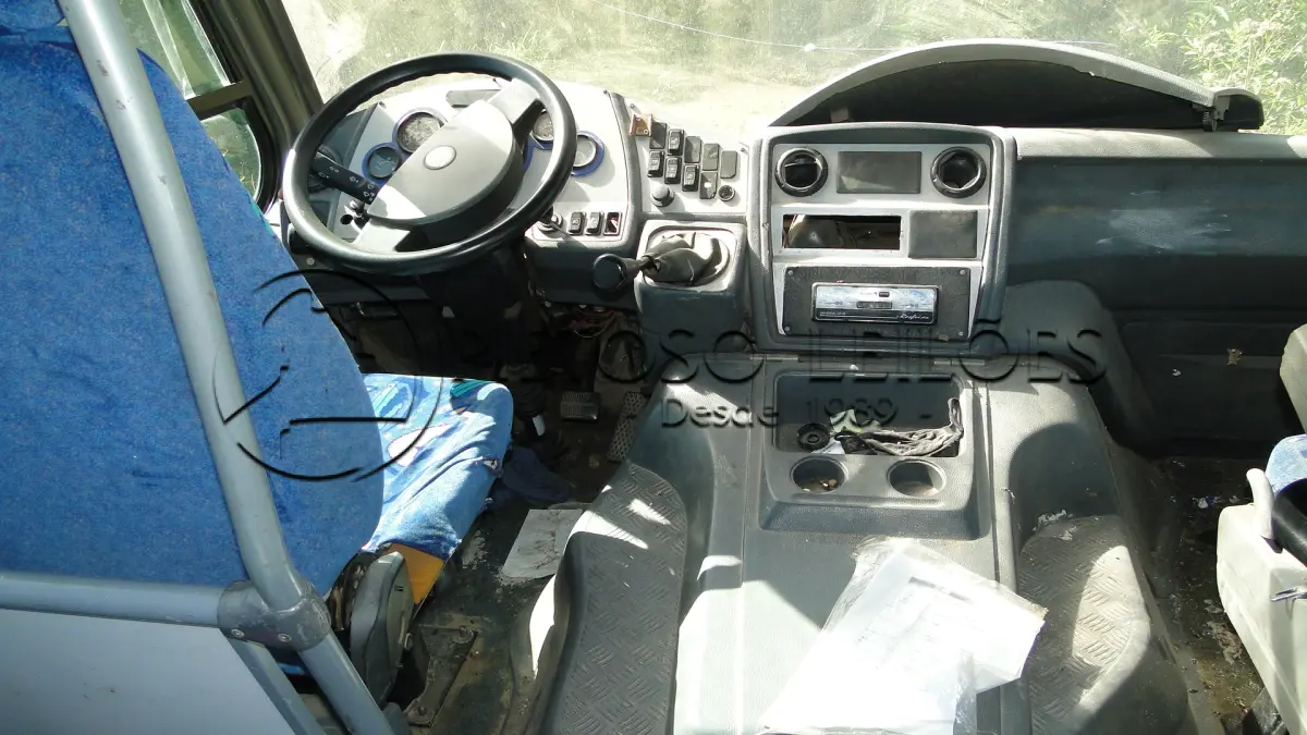 LOTE 038 - MARCOPOLO/VOLARE W8 ON, ANO/MODELO: 2005/2005, PLACA: IMK7655,