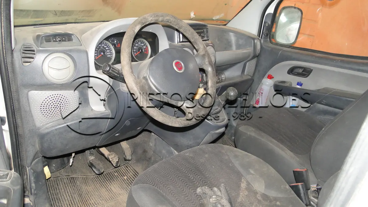 LOTE 058 - FIAT/DOBLO HLX 1.8 FLEX, ANO/MODELO: 2010/2010, PLACA: IQU1564,