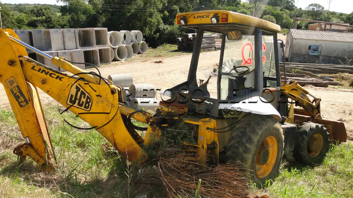 LOTE 022 - RETROESCAVADEIRA JCB 214 E, SÉRIE JCB1001974JCB.