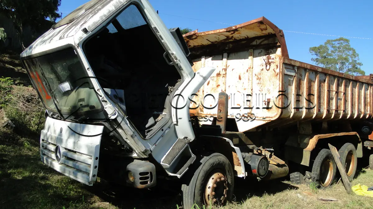 LOTE 071