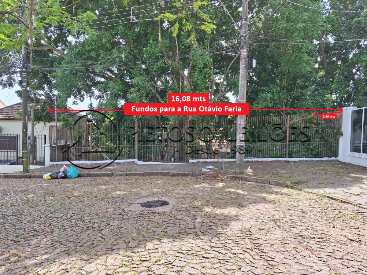 LOTE 001 - PORTO ALEGRE/RS - A CASA DE Nº 725 E PAVILHÃO DE Nº 729, SOBRE O TERRENO À AVENIDA ENGENHEIRO LUDOLFO BOEHL