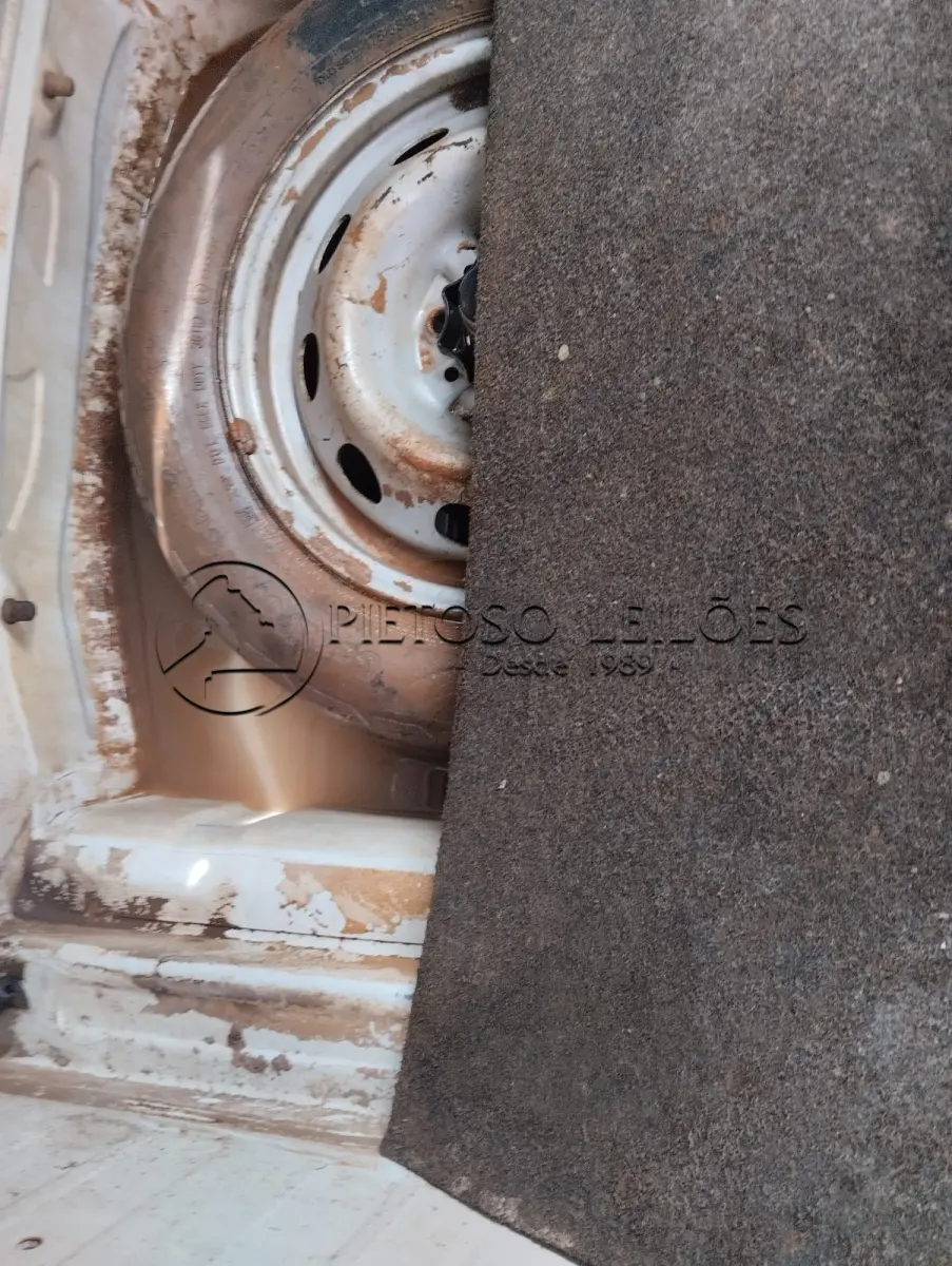 LOTE 018 - AUTOMÓVEL VW/UP TAKE MCV, ANO/MODELO: 2017/2018, PLACA: IYH0468