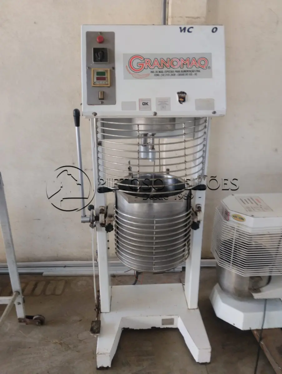 LOTE 221 - 01 (um) MISTURELLA MARCA GRANOMAQ