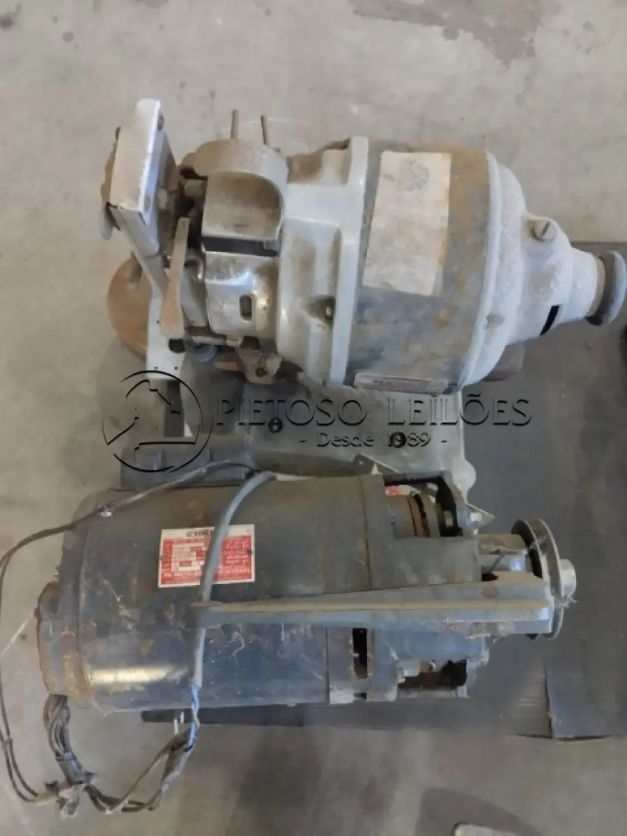 LOTE 023 - MOTOR MÁQ. COSTURA / CORTAR TECIDO