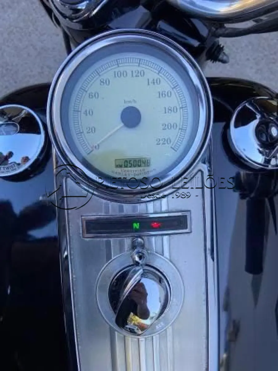 LOTE 102 - MOTOCICLETA HARLEY-DAVIDSON/FLHRSI, ANO/MODELO: 2005, PLACA: JAZ1450.
