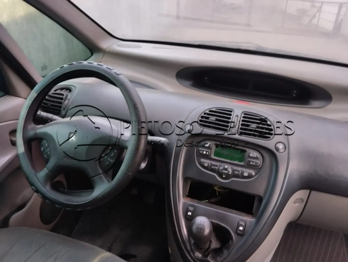 LOTE 101 - AUTOMÓVEL CITROEN/XSARA PICASSO EX, ANO/MODELO: 2001/2001, PLACA: IKE6844.