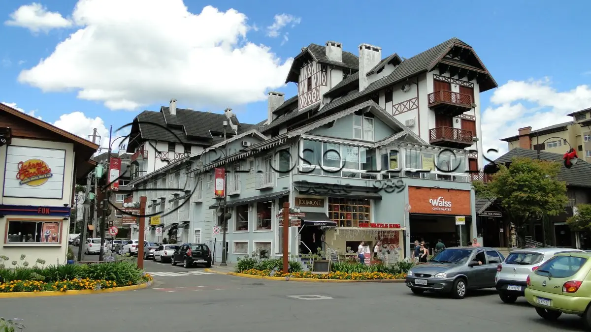 LOTE 200 - GRAMADO/RS - HOTEL MODEVIE BOUTIQUE HOTEL, NA RUA AUGUSTO ZATTI, Nº 160, CENTRO.