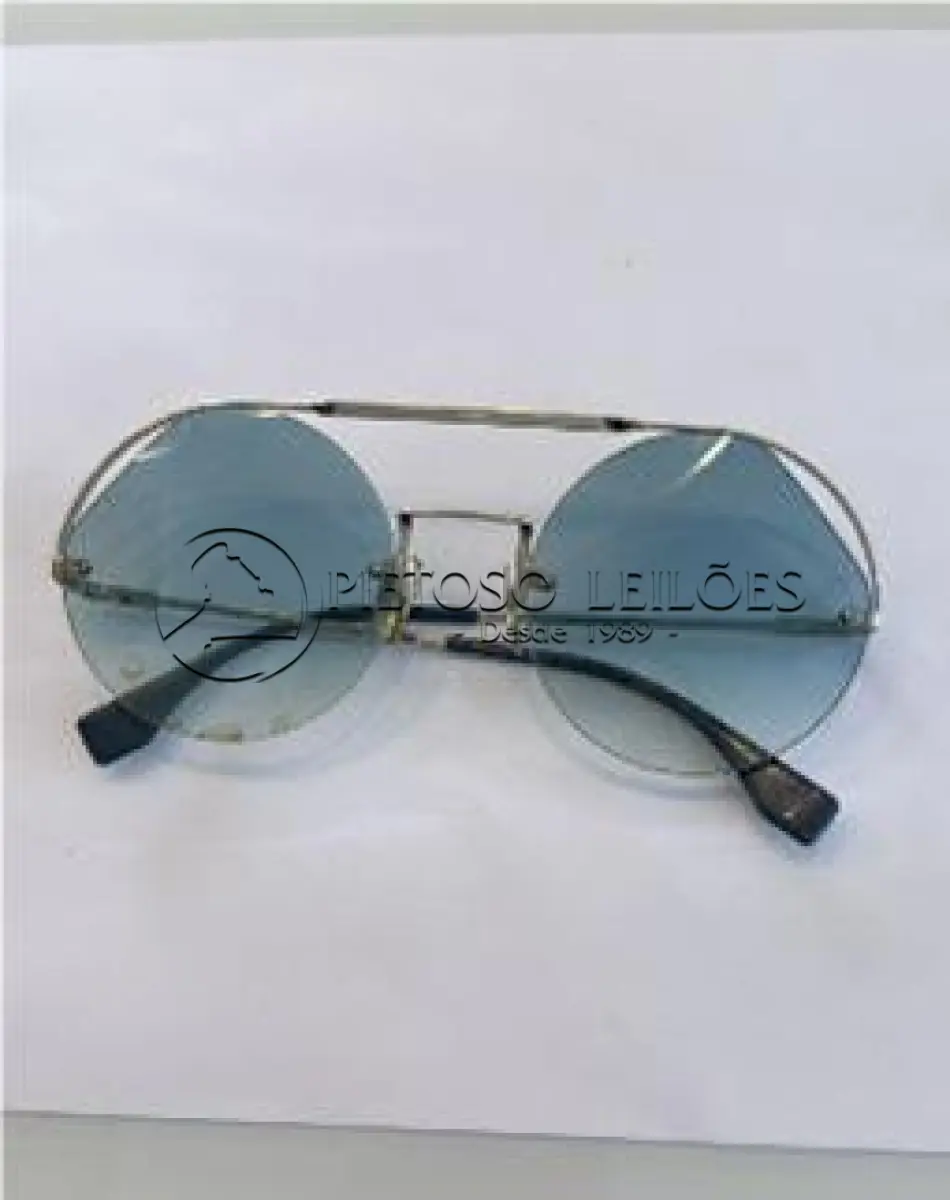 LOTE 114 - ÓCULOS DE SOL FENDI FF 0325