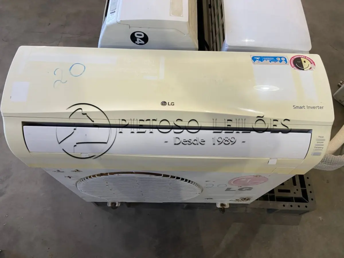 LOTE 030 - AR CONDICIONADO INVERTER 12.000 BTUs