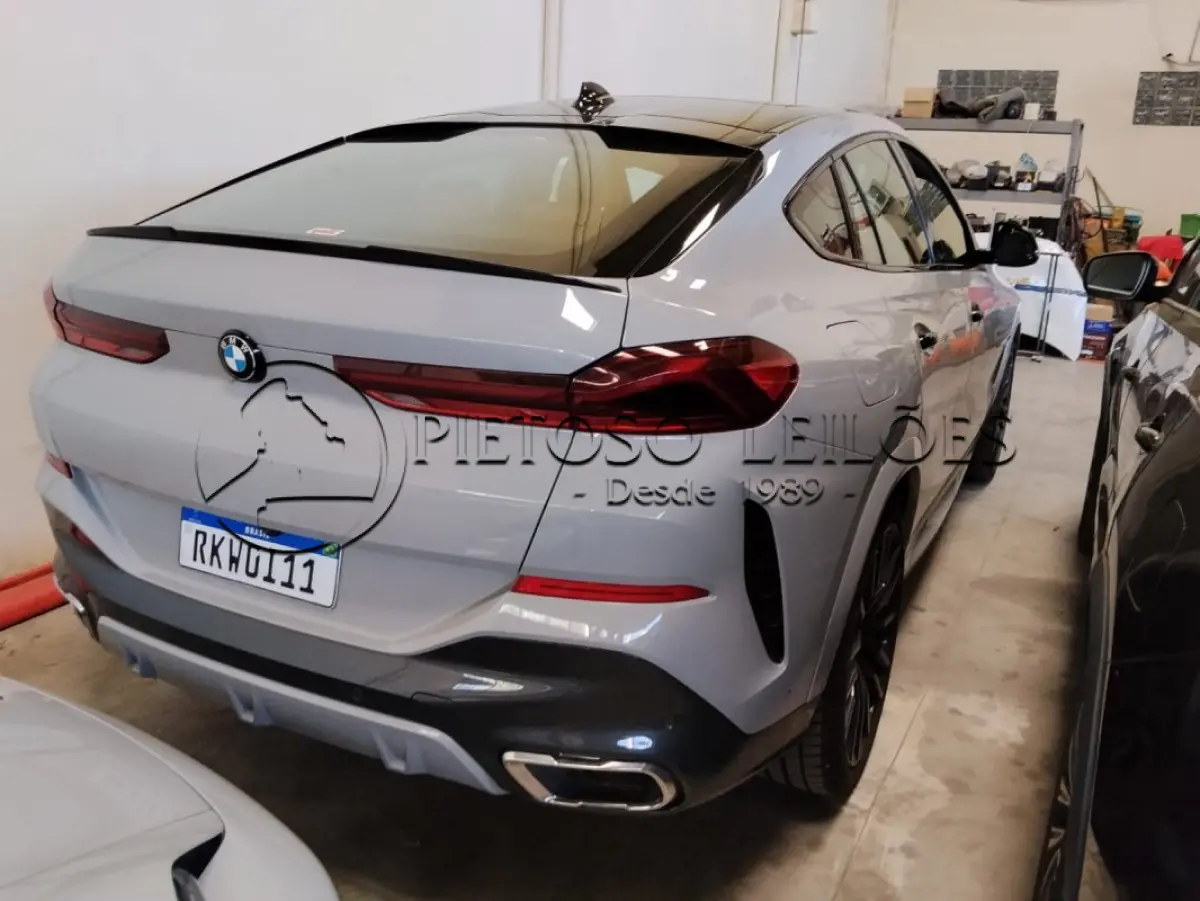 LOTE 102 - UTILITÁRIO I/BMW X6 XDRIVE40I, ANO/MODELO: 2020/2021, PLACA: RKW0I11