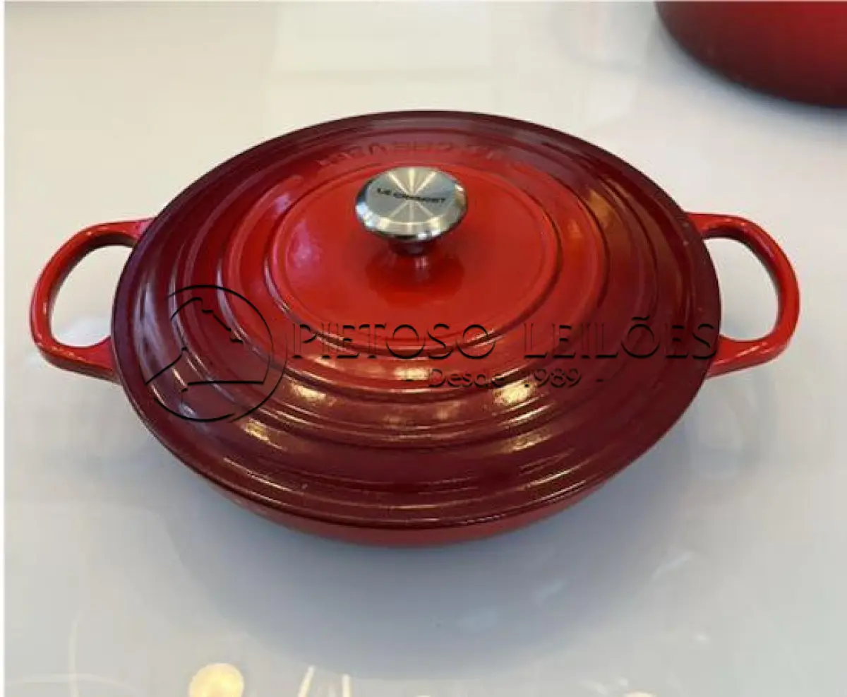 LOTE 156 - CAÇAROLA LE CREUSET Nº 30