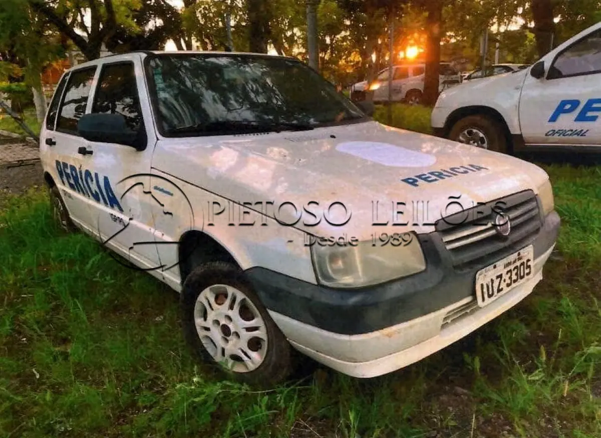 LOTE 016 - AUTOMÓVEL FIAT/UNO MILLE ECONOMY, ANO/MODELO: 2013, PLACA: IUZ3305