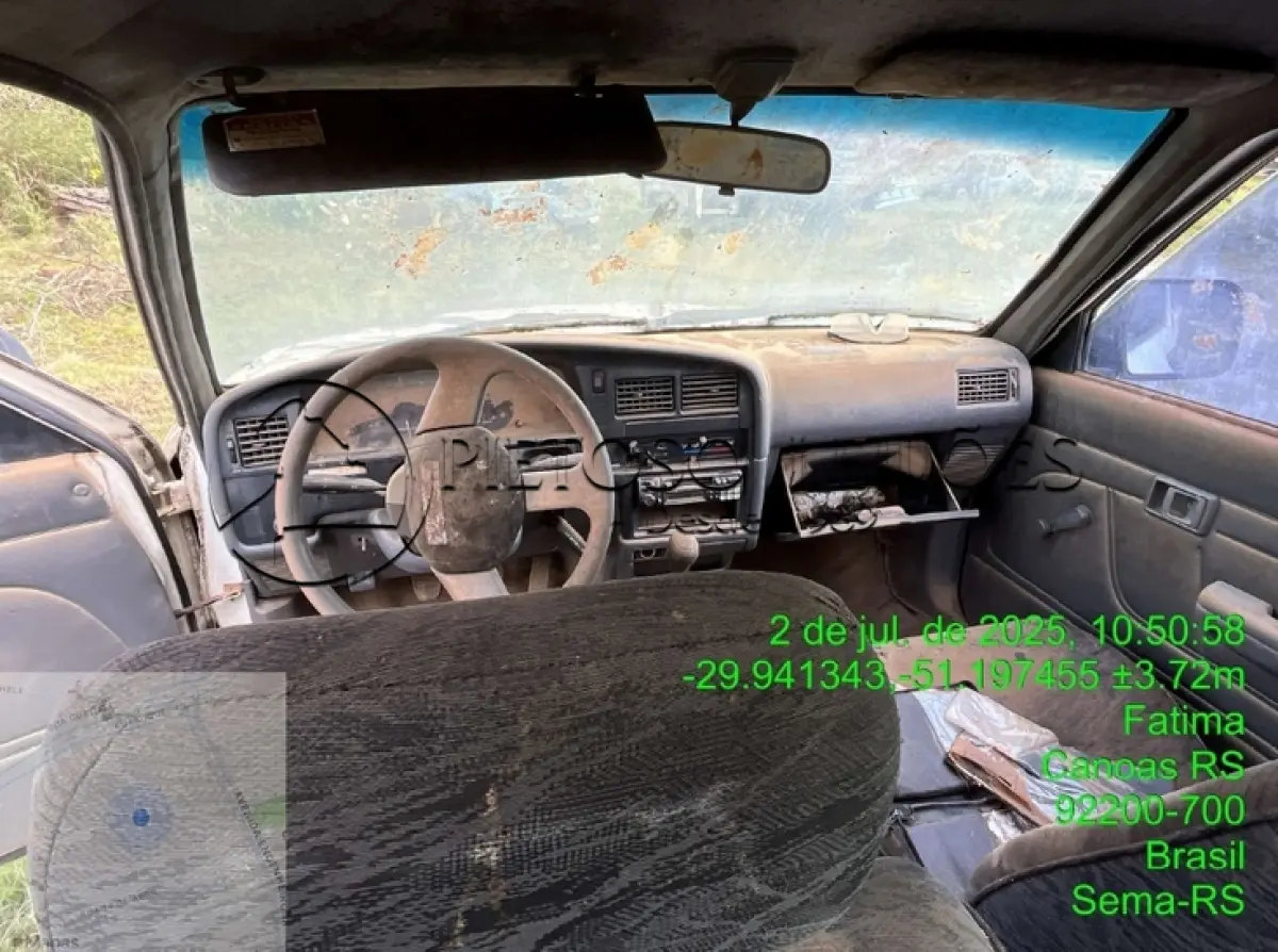 LOTE 007 - CAMIONETA I/TOYOTA HILUX 4CD DLX, ANO/MODELO: 1998/1999, PLACA: IIQ1605