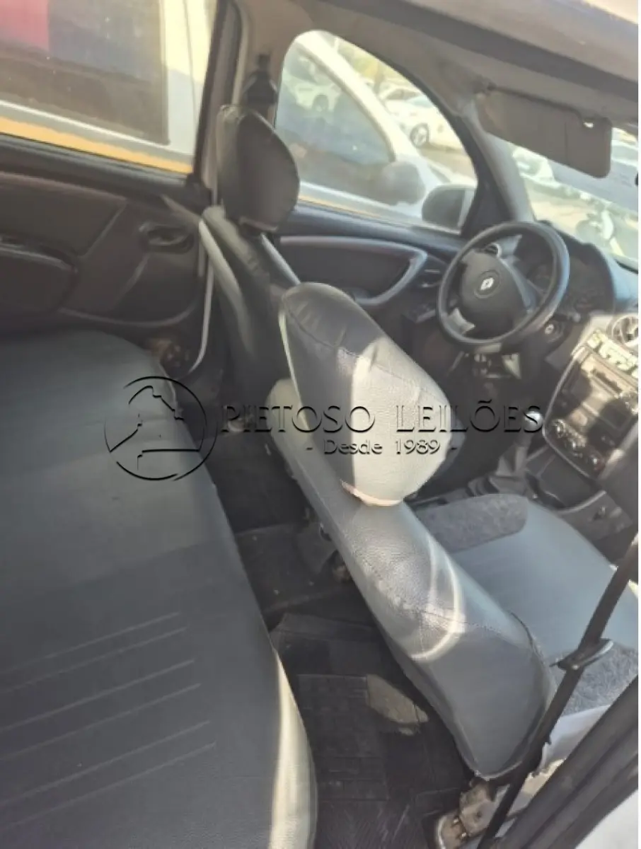 LOTE 007 - CAMIONETA RENAULT/DUSTER 16 E 4X2, ANO/MODELO: 2013/2014, PLACA: IUW6371