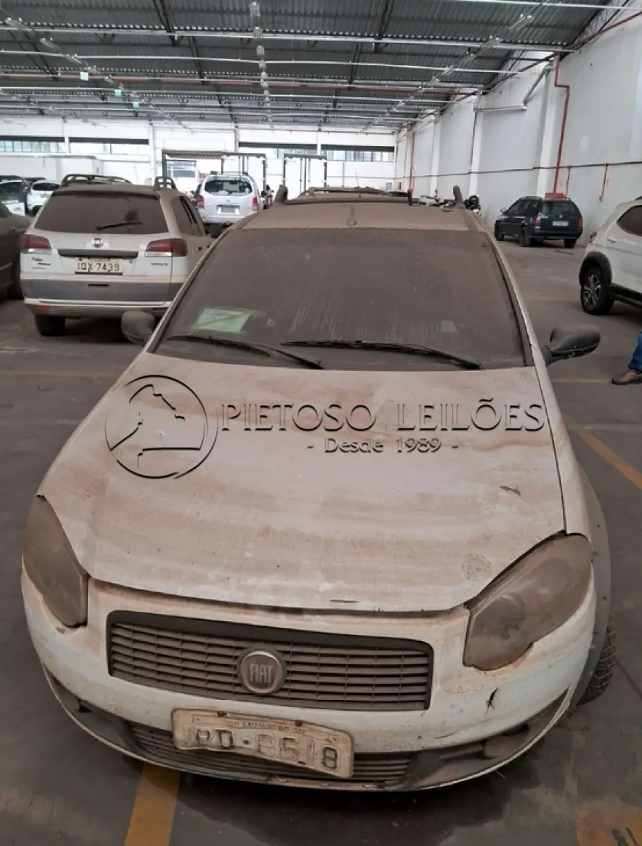 LOTE 005 - CAMINHONETE FIAT/STRADA TREK FLEX, ANO/MODELO: 2008/2009, PLACA: IPD8618
