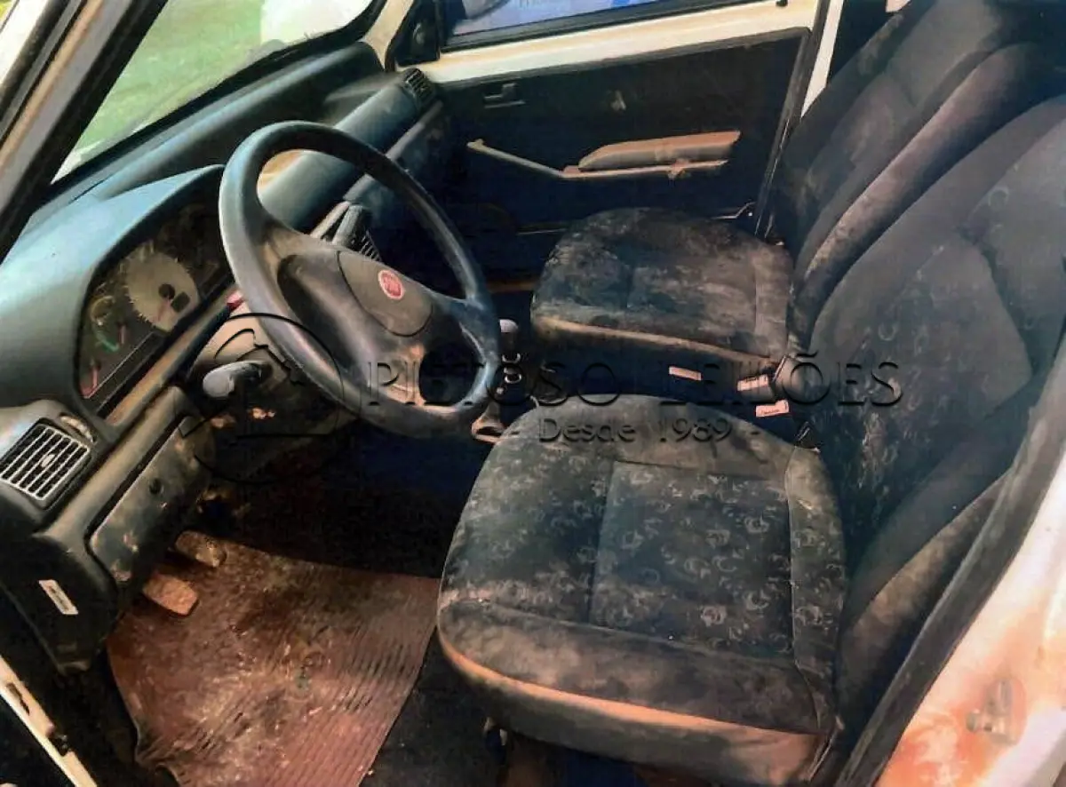 LOTE 016 - AUTOMÓVEL FIAT/UNO MILLE ECONOMY, ANO/MODELO: 2013, PLACA: IUZ3305