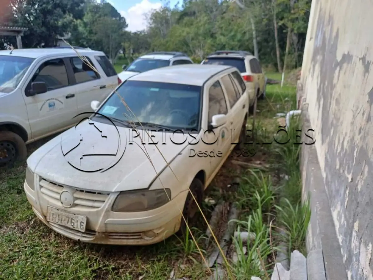 LOTE 003 - AUTOMÓVEL VW/PARATI 1.6, ANO/MODELO: 2010/2011, PLACA: IRM7616