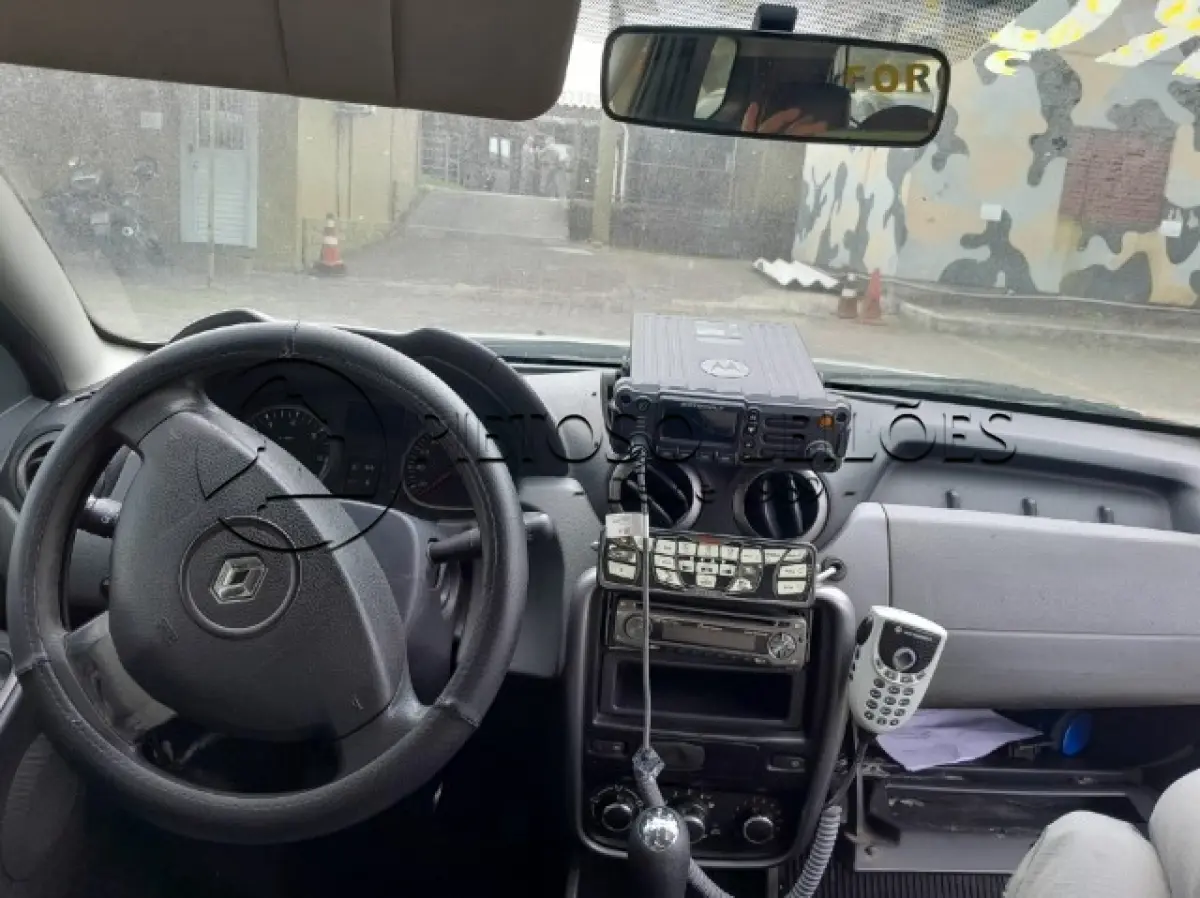 LOTE 007 - CAMIONETA RENAULT/DUSTER 16 E 4X2, ANO/MODELO: 2013/2014, PLACA: IUW6371