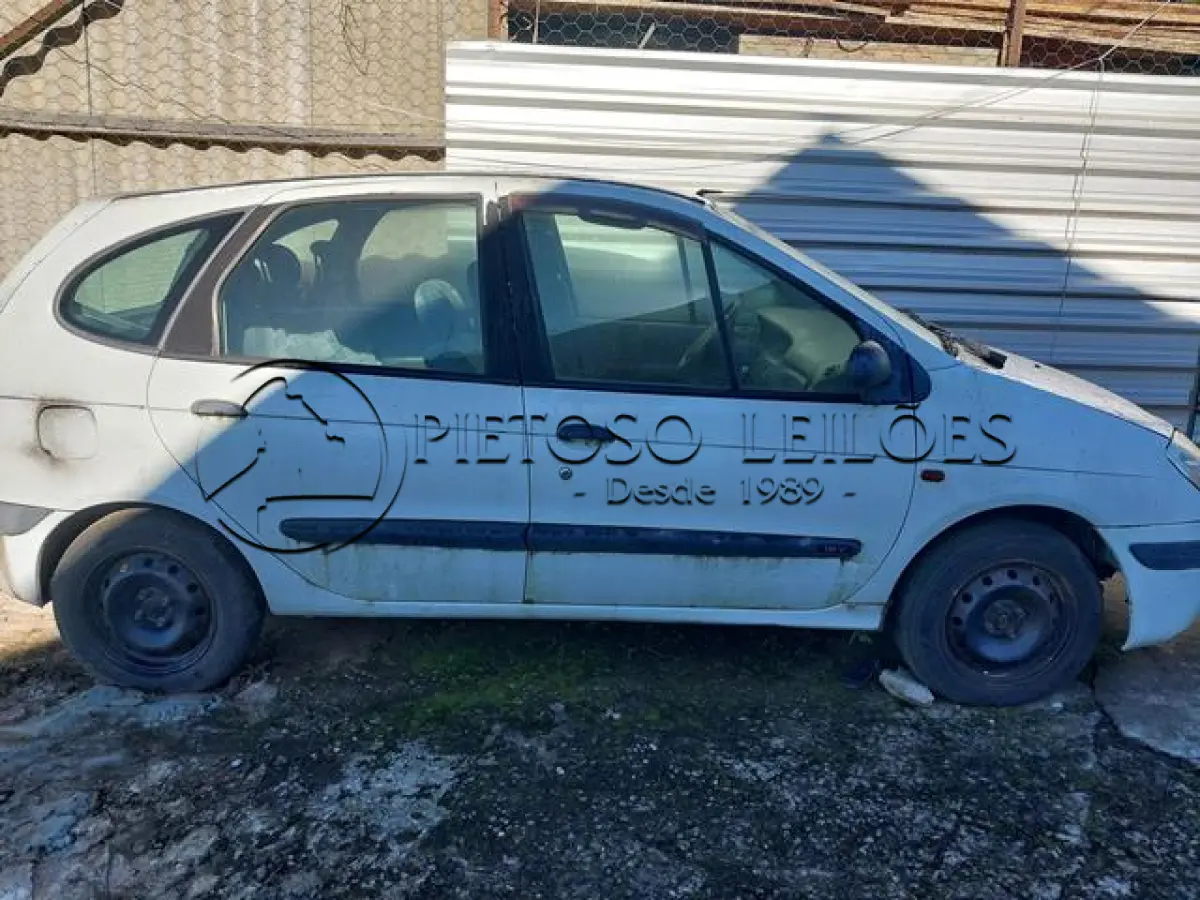 LOTE 004 - AUTOMÓVEL RENAULT/SCENIC RT1.6 16V, ANO/MODELO: 2003, PLACA: ILI9504