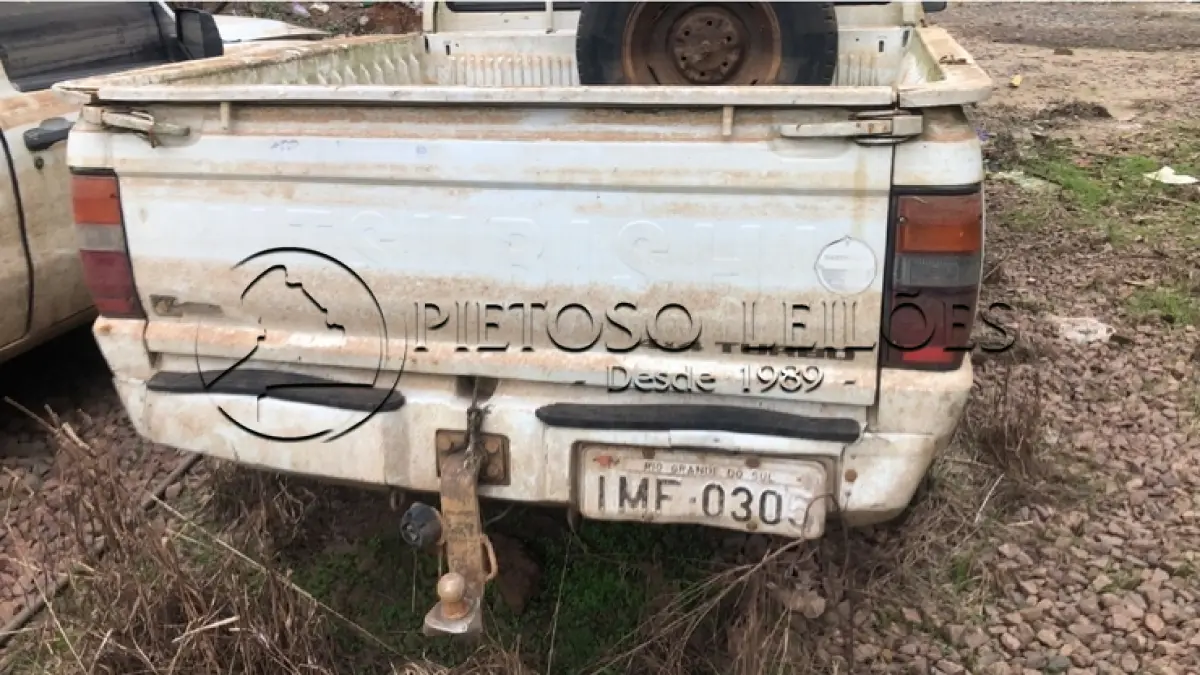 LOTE 001 - CAMINHONETE MMC/L200 4X4 GL, ANO/MODELO: 2004/2005, PLACA: IMF0305