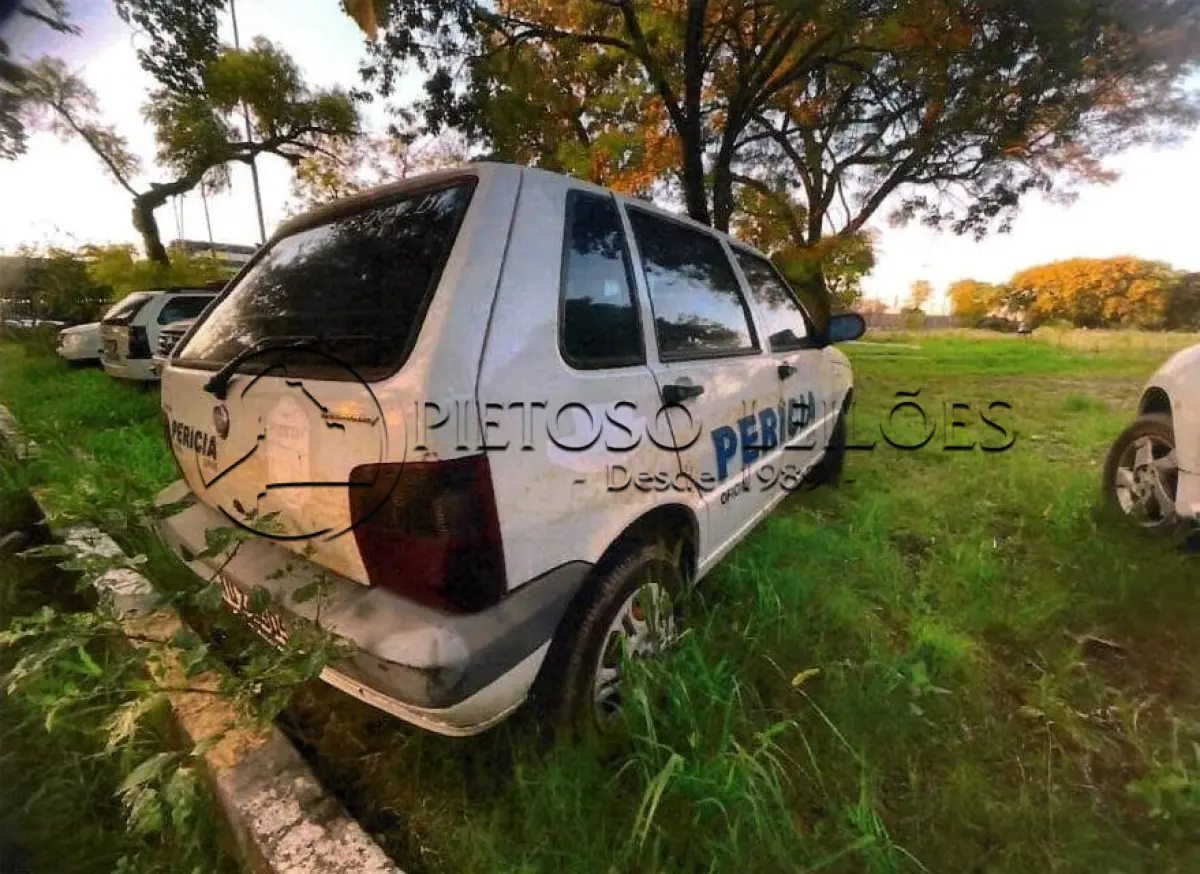 LOTE 016 - AUTOMÓVEL FIAT/UNO MILLE ECONOMY, ANO/MODELO: 2013, PLACA: IUZ3305