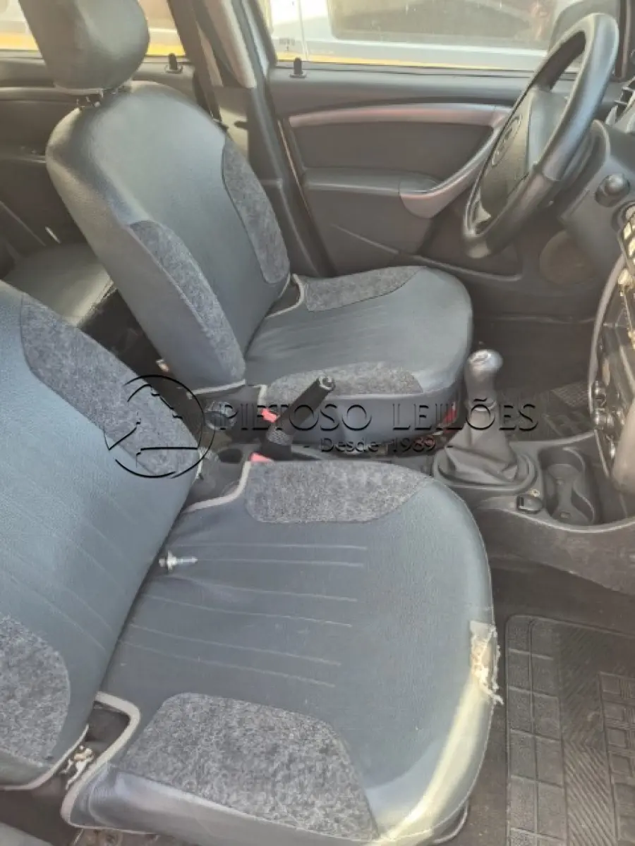 LOTE 007 - CAMIONETA RENAULT/DUSTER 16 E 4X2, ANO/MODELO: 2013/2014, PLACA: IUW6371