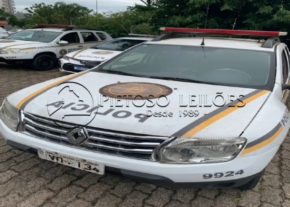 LOTE 005 - CAMIONETA RENAULT/DUSTER 16 E 4X2, ANO/MODELO: 2014/2014, PLACA: IVO8134
