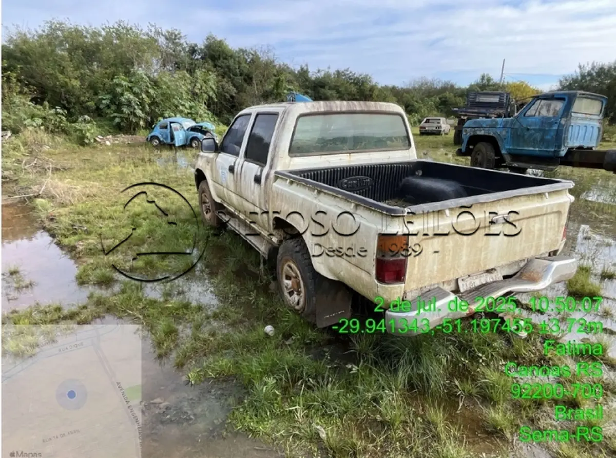 LOTE 007 - CAMIONETA I/TOYOTA HILUX 4CD DLX, ANO/MODELO: 1998/1999, PLACA: IIQ1605