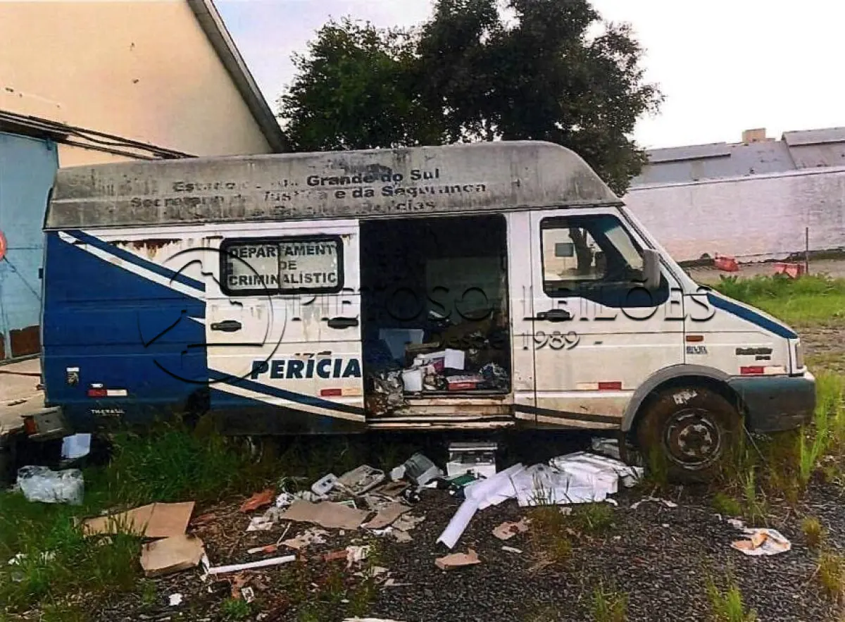 LOTE 014 - CAMINHÃO IVECO/DAILYCITY3813 VAN1, ANO/MODELO: 2005/2006, PLACA: IMV0735