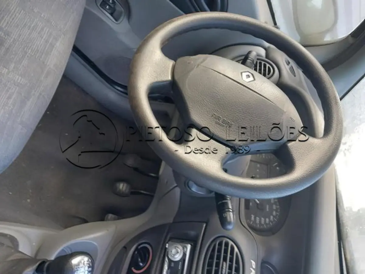 LOTE 004 - AUTOMÓVEL RENAULT/SCENIC RT1.6 16V, ANO/MODELO: 2003, PLACA: ILI9504