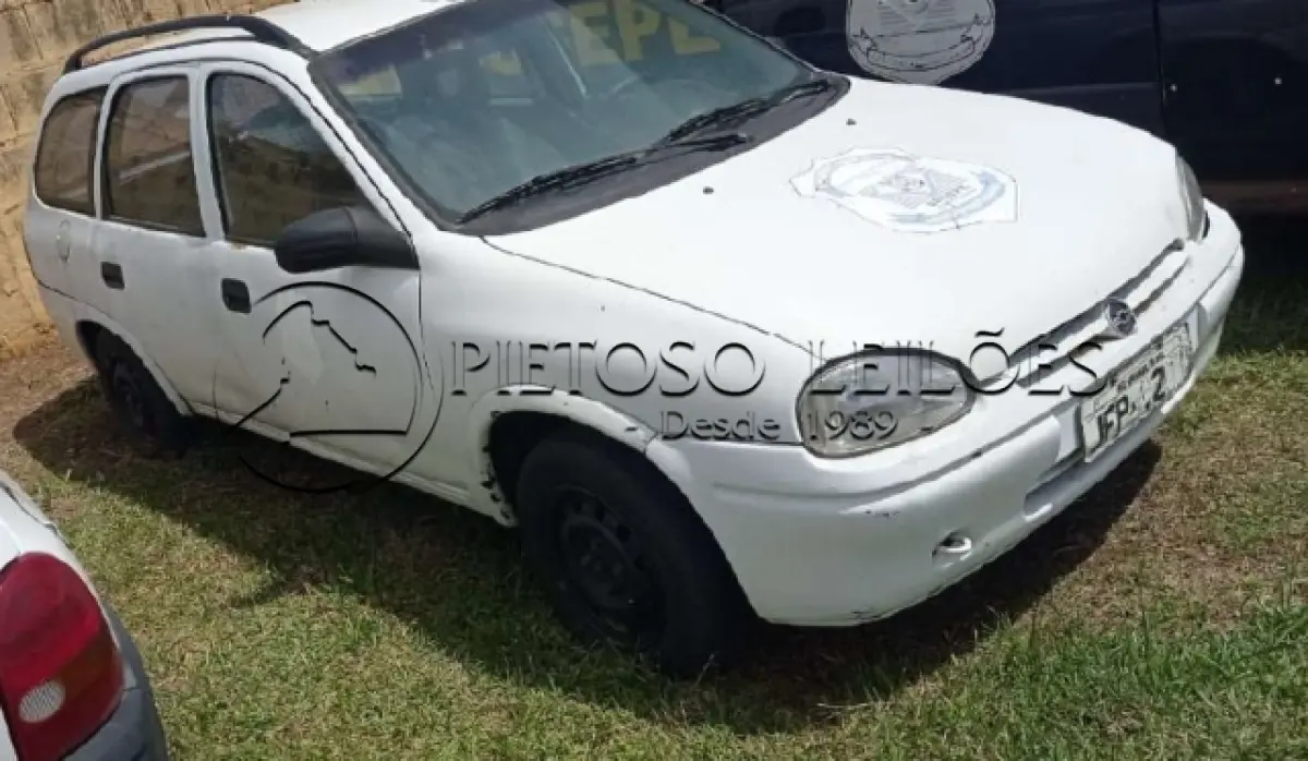 LOTE 016 - AUTOMÓVEL IMP/GM CORSA GL W, ANO/MODELO: 1998/1999, PLACA: JFP4201