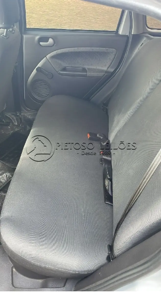 LOTE 027 - AUTOMÓVEL FORD/FIESTA 1.6 FLEX, ANO/MODELO: 2013/2014, PLACA: IUP5228