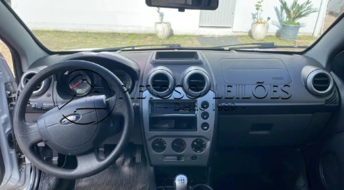 LOTE 027 - AUTOMÓVEL FORD/FIESTA 1.6 FLEX, ANO/MODELO: 2013/2014, PLACA: IUP5228