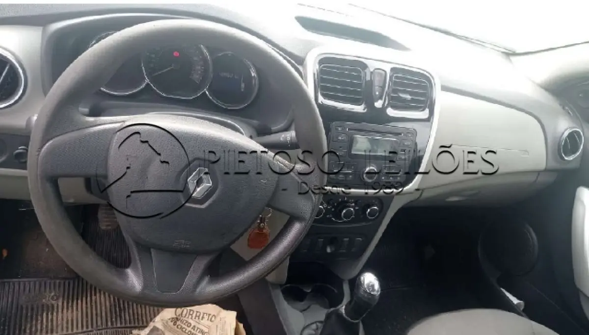 LOTE 020 - AUTOMÓVEL RENAULT/LOGAN EXPR 16 M, ANO/MODELO: 2014, PLACA: IVJ2141