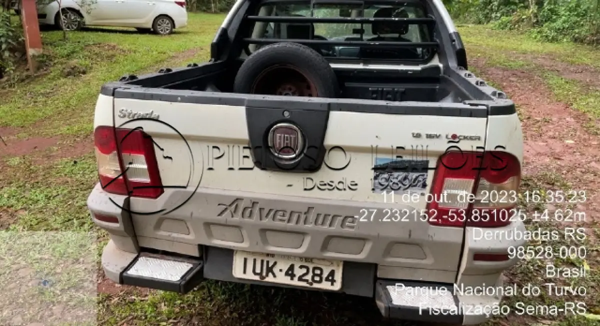 LOTE 023 - CAMINHONETE FIAT/STRADA ADVENT FLEX, ANO/MODELO: 2013/2013, PLACA: IUK4284