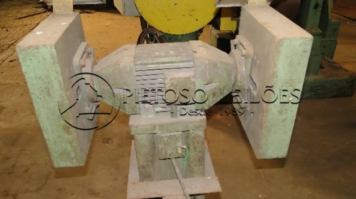 LOTE 017 - MOTO ESMERIL