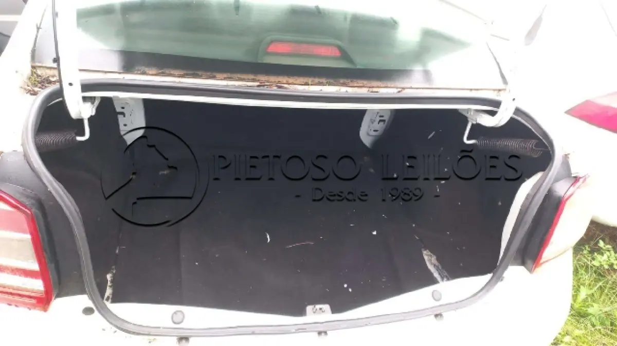 LOTE 020 - AUTOMÓVEL RENAULT/LOGAN EXPR 16 M, ANO/MODELO: 2014, PLACA: IVJ2141