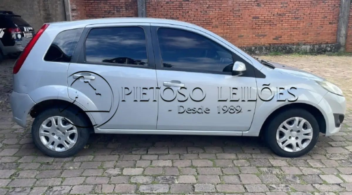 LOTE 027 - AUTOMÓVEL FORD/FIESTA 1.6 FLEX, ANO/MODELO: 2013/2014, PLACA: IUP5228