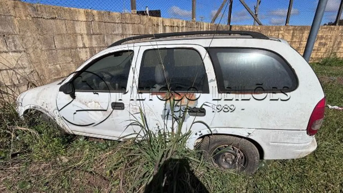 LOTE 016 - AUTOMÓVEL IMP/GM CORSA GL W, ANO/MODELO: 1998/1999, PLACA: JFP4201