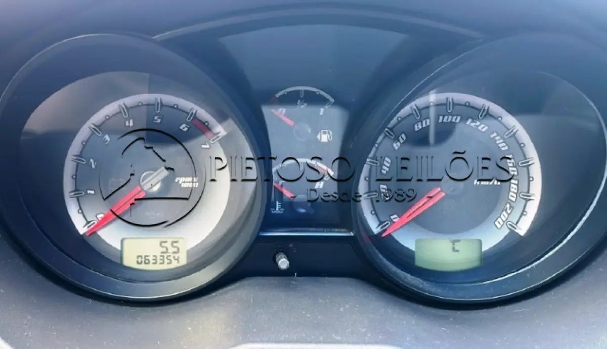 LOTE 027 - AUTOMÓVEL FORD/FIESTA 1.6 FLEX, ANO/MODELO: 2013/2014, PLACA: IUP5228
