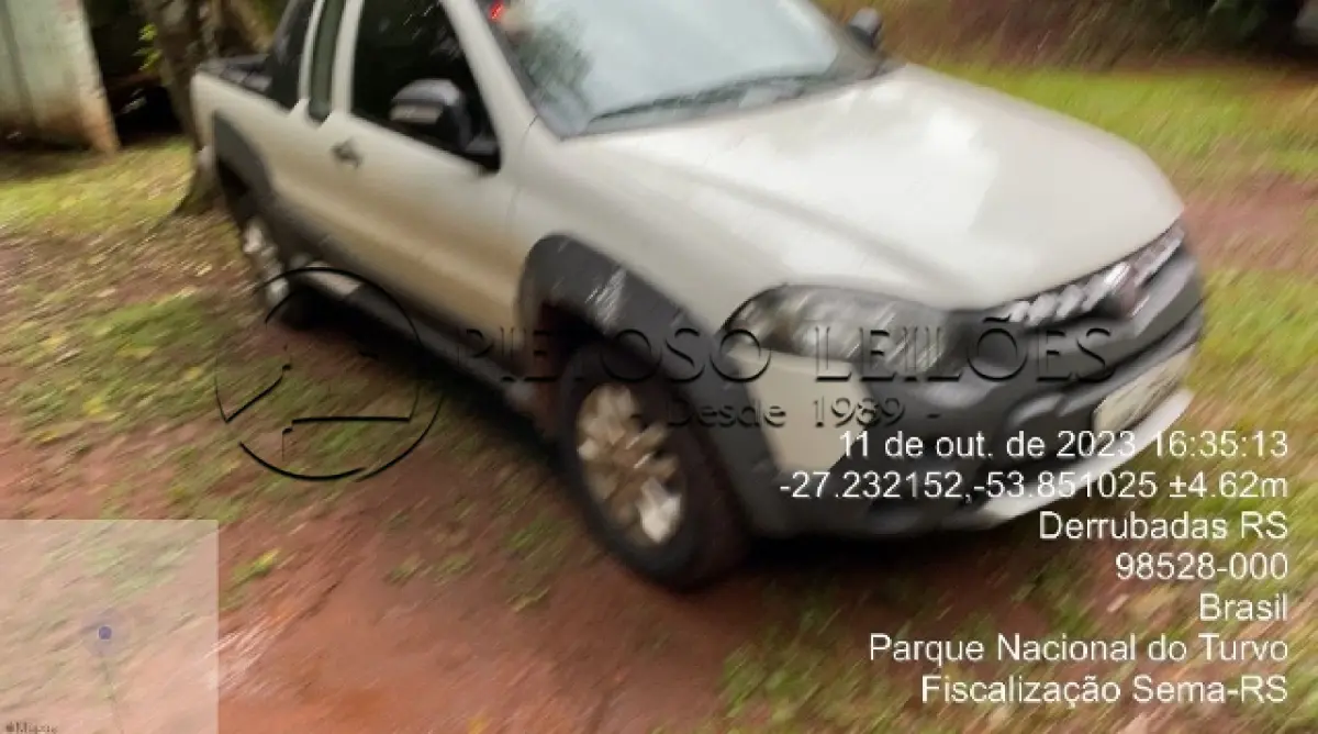 LOTE 023 - CAMINHONETE FIAT/STRADA ADVENT FLEX, ANO/MODELO: 2013/2013, PLACA: IUK4284