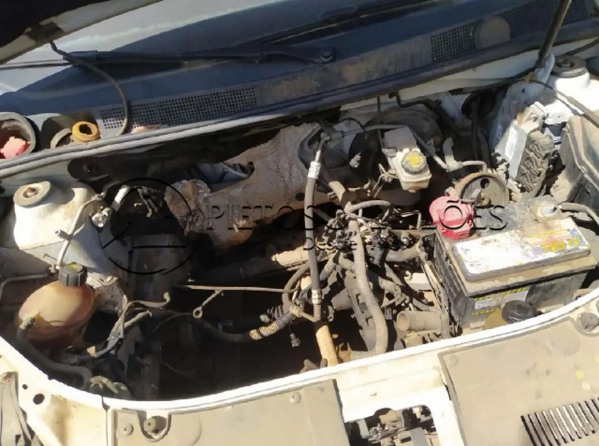 LOTE 015 - AUTOMÓVEL RENAULT/LOGAN EXPR 16 M, ANO/MODELO: 2014/2014, PLACA: IVJ1983