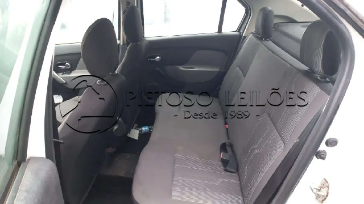 LOTE 020 - AUTOMÓVEL RENAULT/LOGAN EXPR 16 M, ANO/MODELO: 2014, PLACA: IVJ2141