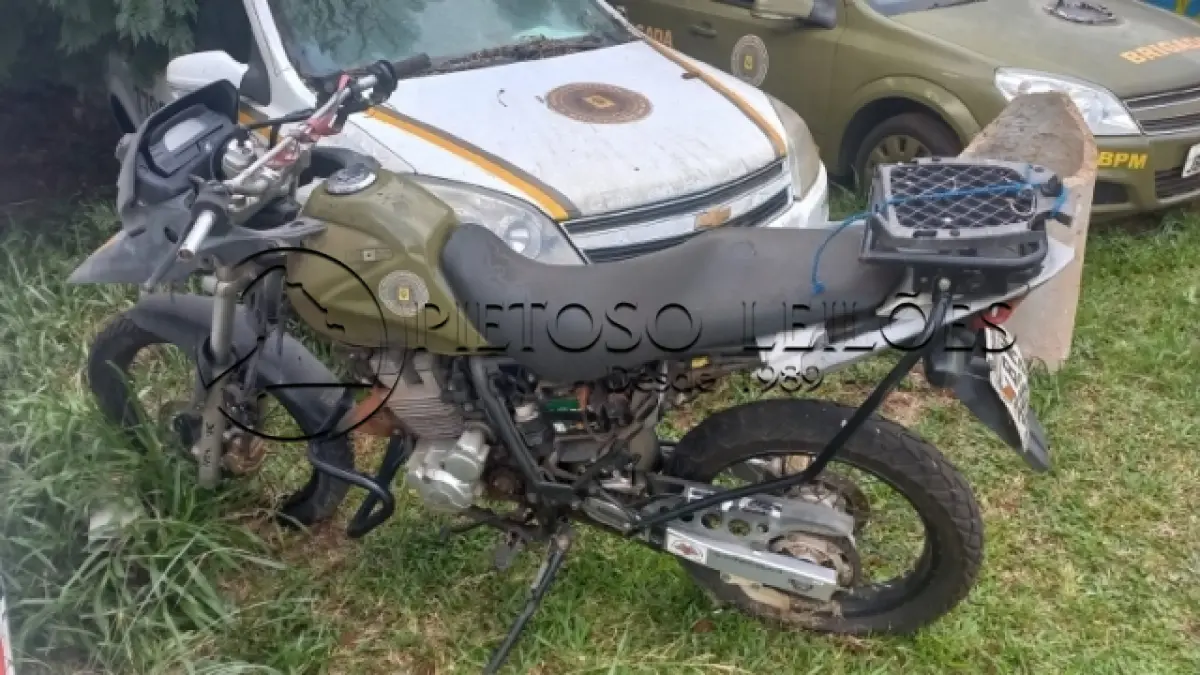 LOTE 025 - MOTOCICLETA HONDA/XRE 300, ANO/MODELO: 2012/2012, PLACA: JBM3863