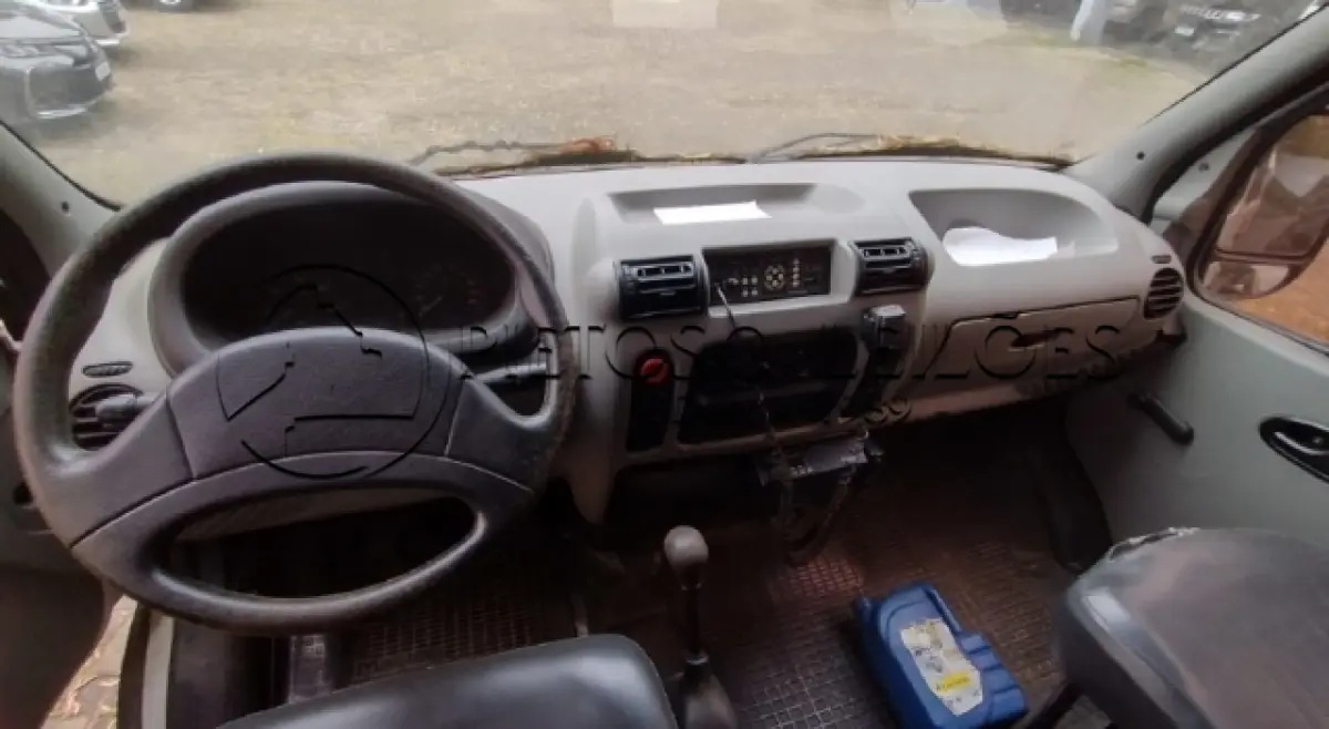 LOTE 017 - CAMINHONETE RENAULT/MASTER11M3 25DCI, ANO/MODELO: 2006, PLACA: IPC1822