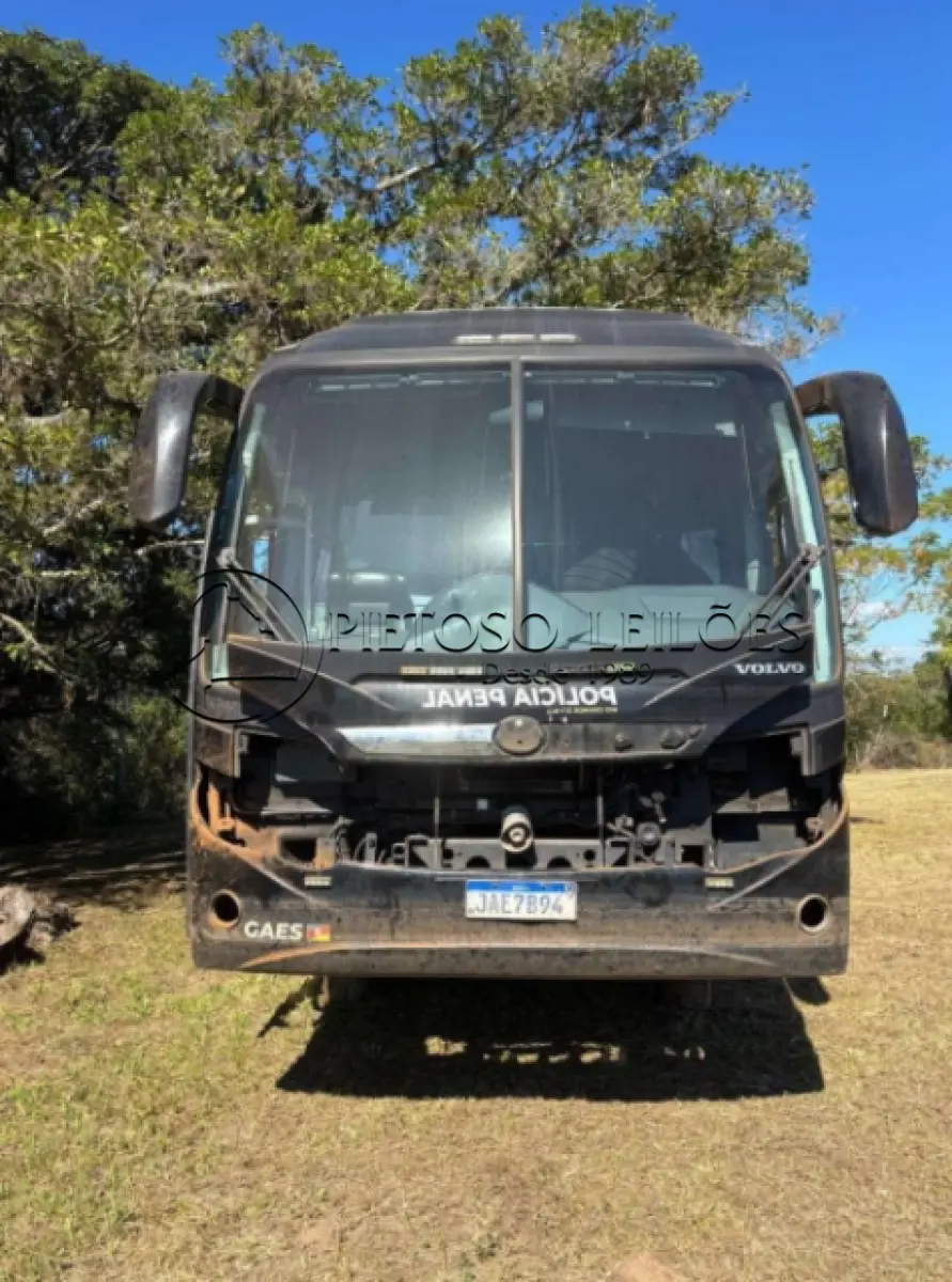 LOTE 021 - ÔNIBUS VOLVO/MASCA ROMA ON, ANO/MODELO: 2020/2021, PLACA: JAE7B94