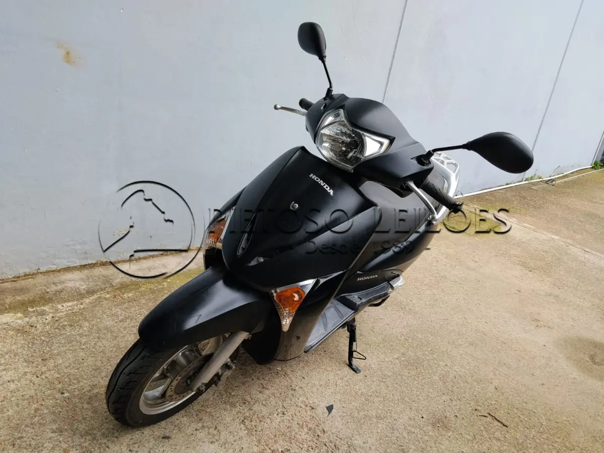 LOTE 001 - MOTONETA HONDA/LEAD 110, ANO/MODELO: 2012/2012.