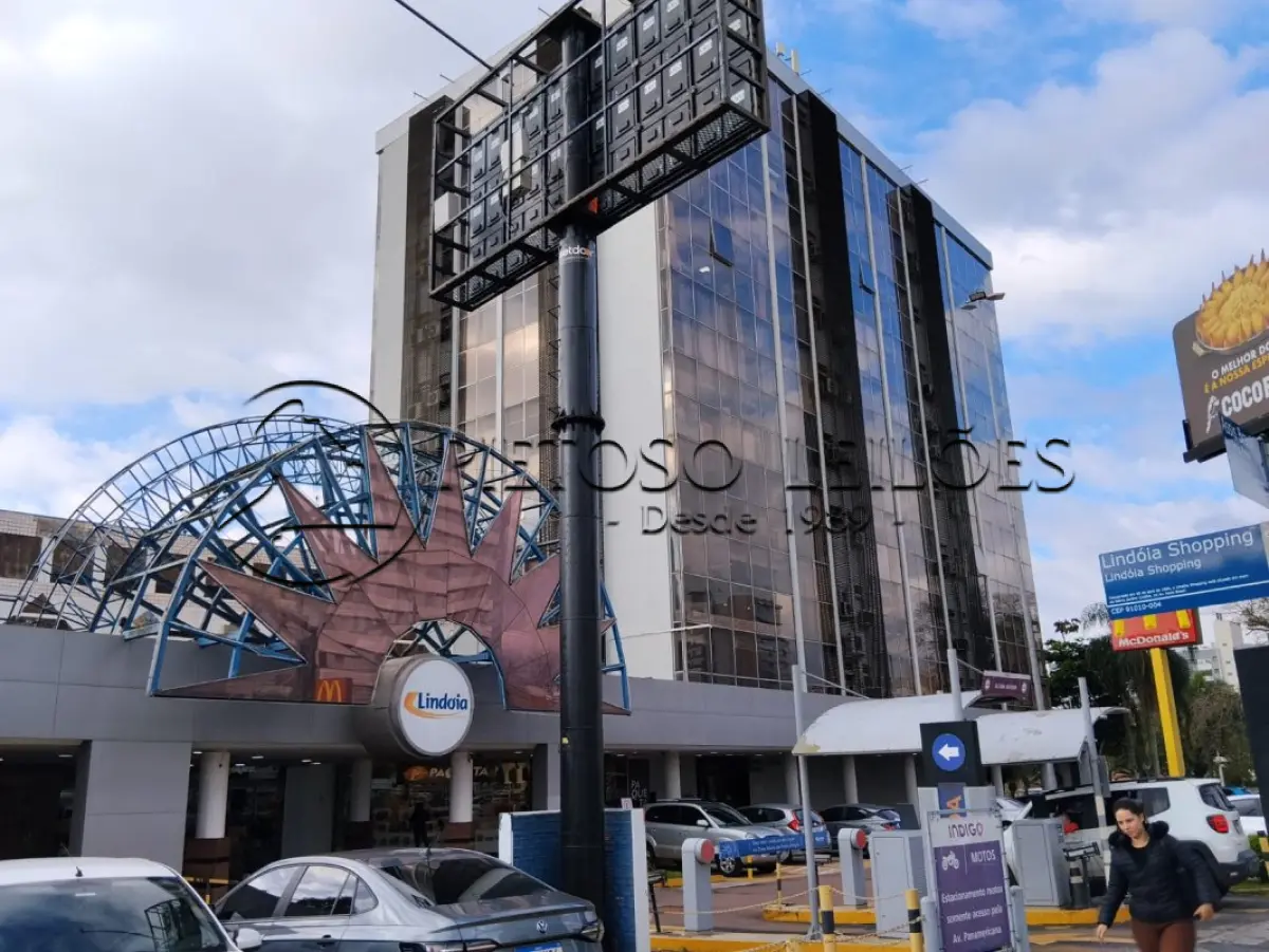 LOTE 503 - PORTO ALEGRE/RS - A SALA N° 808 DO EDIFÍCIO LINDÓIA CENTER, SOB N° 3532 DA AVENIDA ASSIS BRASIL, BAIRRO JARDIM LINDÓIA.